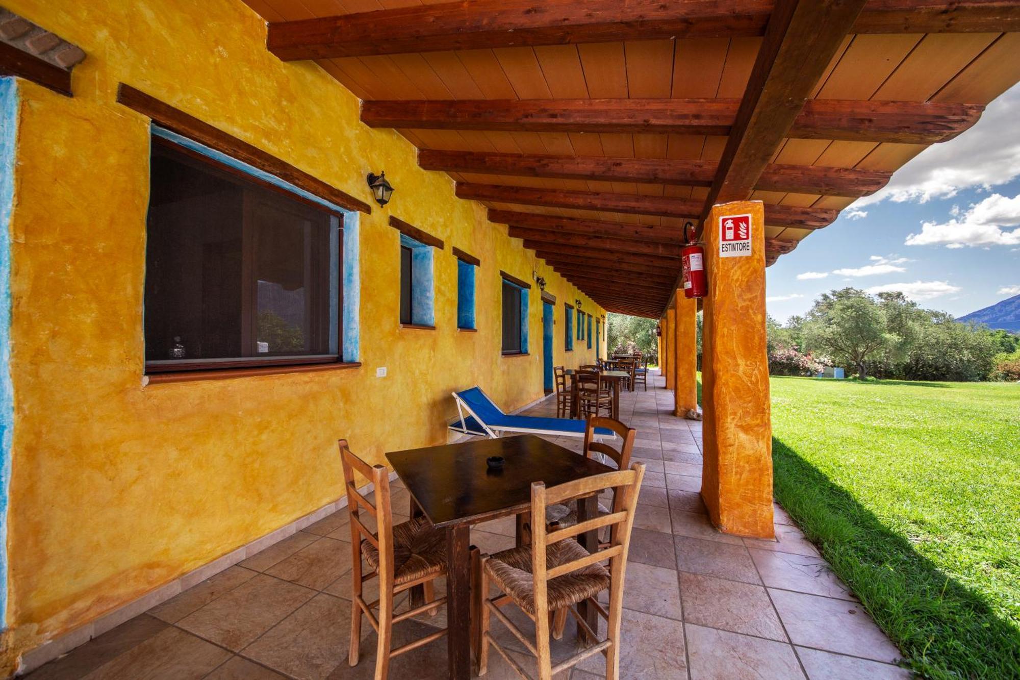 Agriturismo Piperedda Irgoli Eksteriør bilde