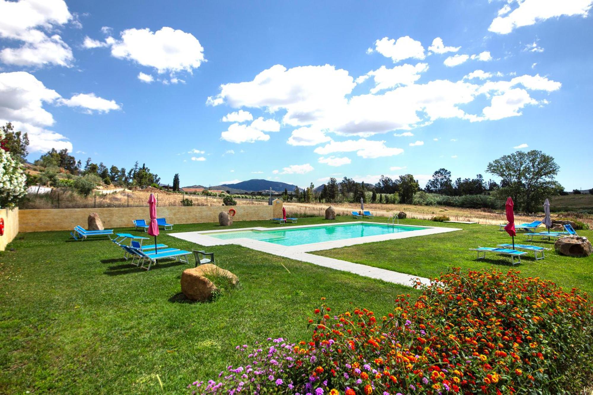 Agriturismo Piperedda Irgoli Eksteriør bilde