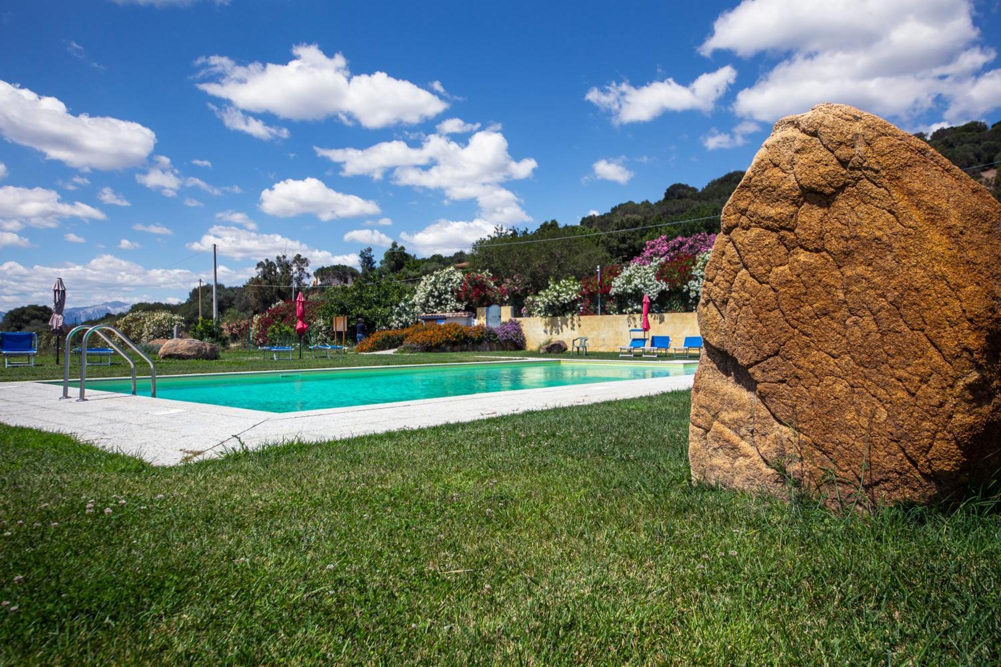 Agriturismo Piperedda Irgoli Eksteriør bilde